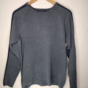 Calvin Klein Men’s Gray Crewneck Sweater  Ribbed Knit